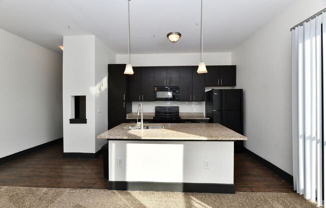 2 beds, 2 baths, 1,320 sqft, $1,699, Unit 881-201