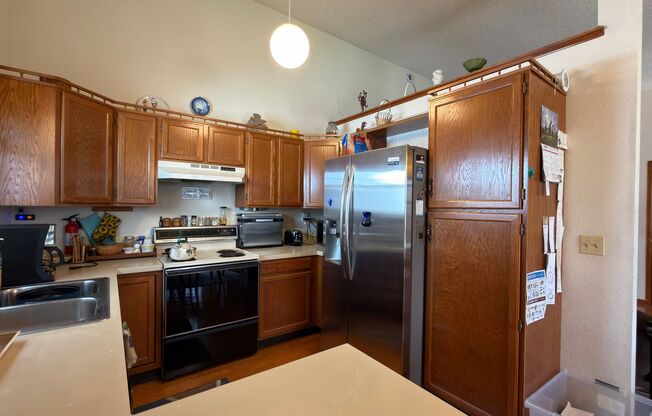 Great Furnished House In Fort Collins with all utilities included