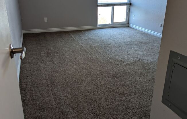 1 bed, 1 bath, 650 sqft, $2,195, Unit LP07