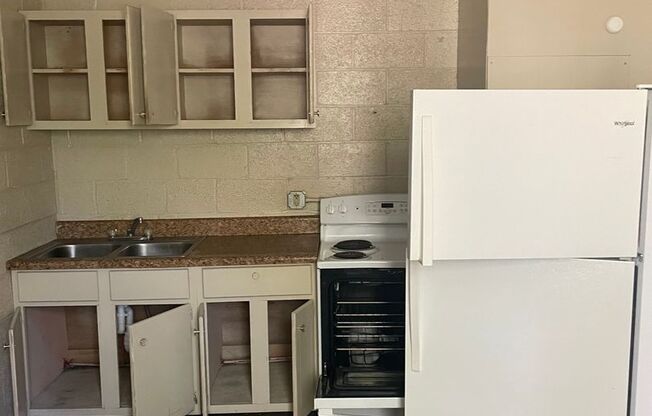 1 bed, 1 bath, $700