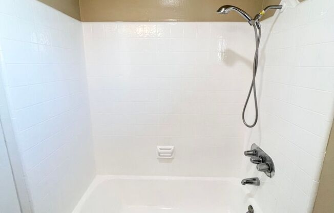 Studio, 1 bath, $1,465