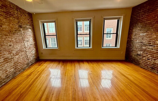13 Charter St.