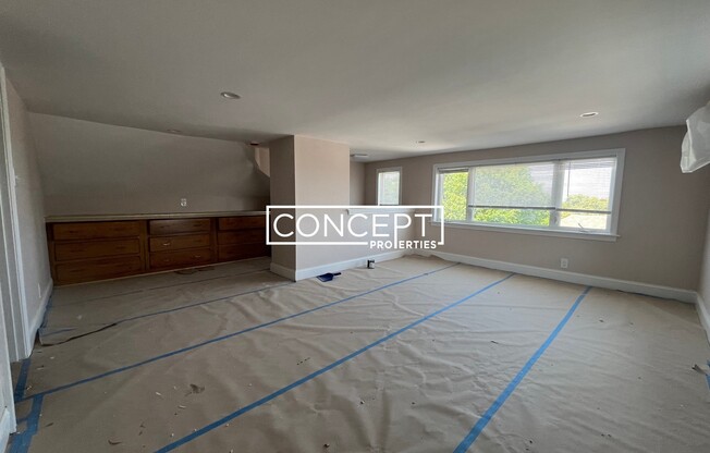 4 beds, 2 baths, 2,000 sqft, $3,700, Unit 2