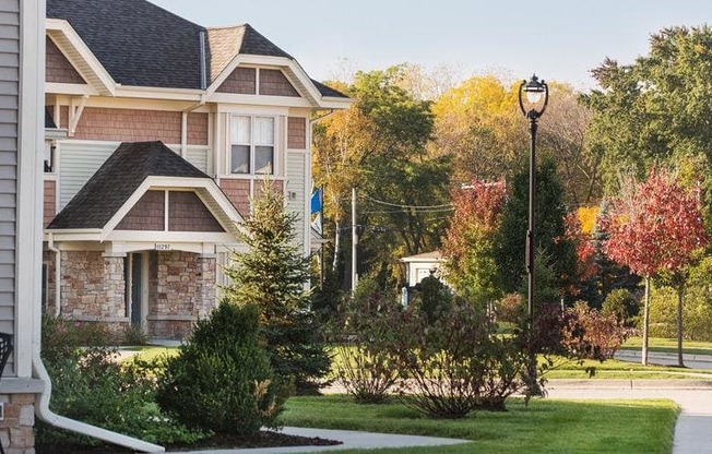 Falcon Glen Apartments