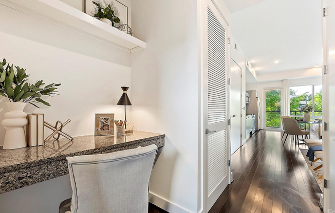 1133 Metropolitan Ave