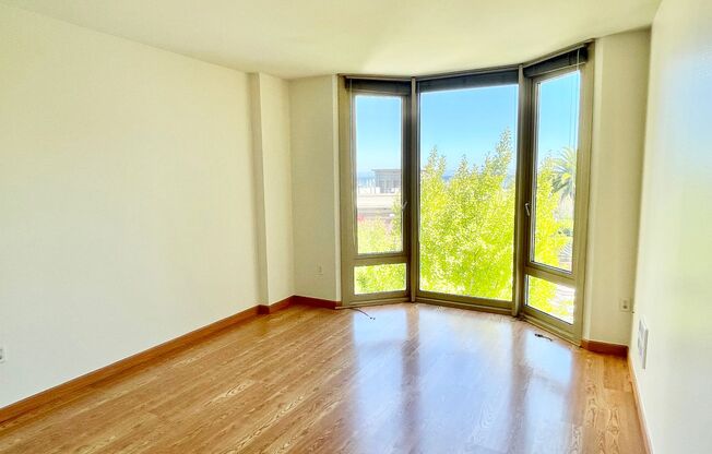 2 beds, 2 baths, $5,800, Unit Unit 520
