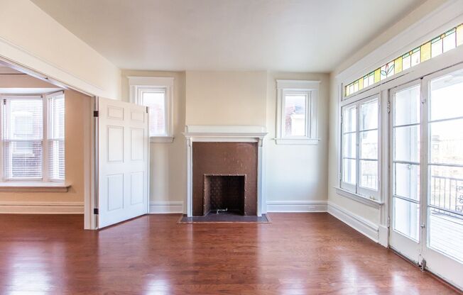 2 Bedroom unit, newly rehabbed, available now with a Move in Special