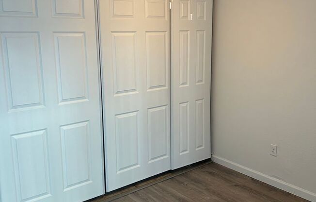 2 beds, 1 bath, 930 sqft, $1,975, Unit S3