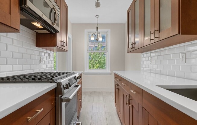 62 QUEENSBERRY