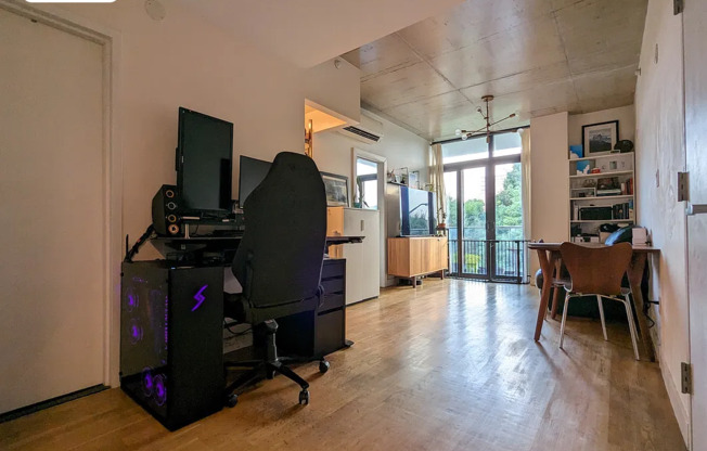 233 34 ST