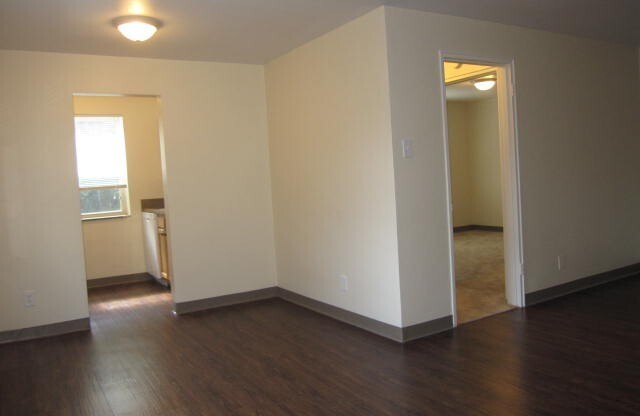 1 bed, 1 bath, 500 sqft, $960, Unit 2