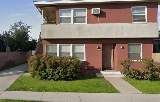 5824-5828 Montebello Park Way