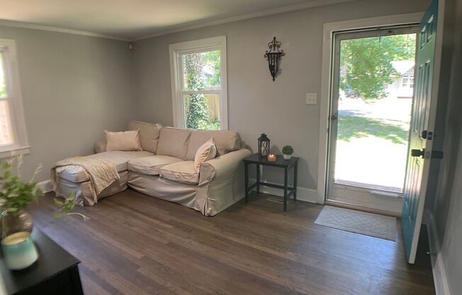 2 beds, 1 bath, $1,495