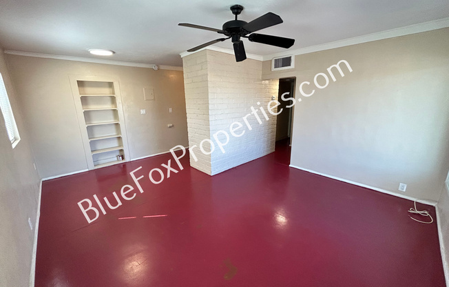 732 E Elm St