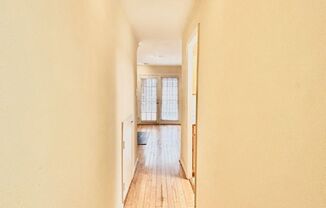 1 bed, 1 bath, $2,200