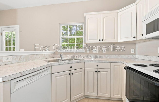 1547 CAMBRIDGE HTS PL NW