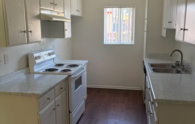 1 bed, 1 bath, 651 sqft, $2,125, Unit A011