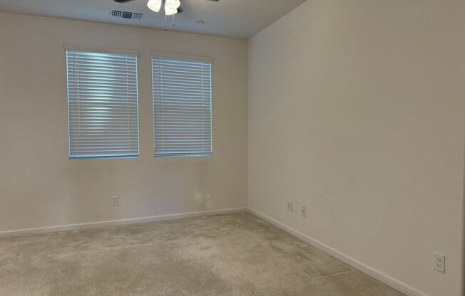 Beautiful Natomas 3 Bed / 2 Bath!