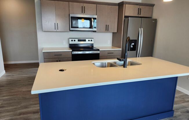 2 beds, 1 bath, 966 sqft, $1,500, Unit 201