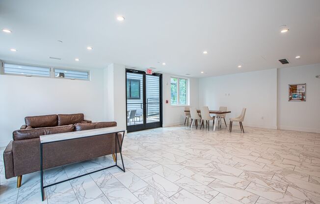 Charming 1 BR/1 BA Condo in Trinidad!