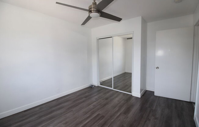 11308 S Figueroa St