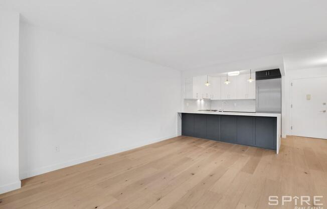 1330 5 AVE