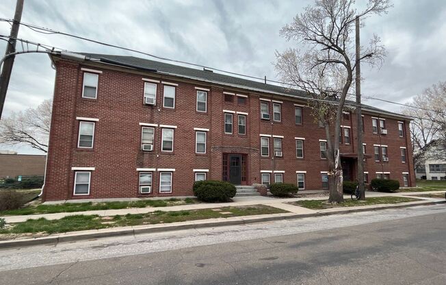 2535 N 49th St