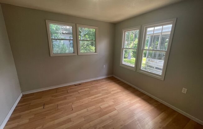 2 beds, 1 bath, $800