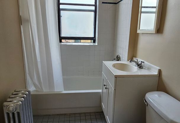 Studio, 1 bath, 550 sqft, $1,200, Unit 7726-2B