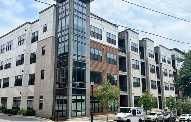 Downtown Asheville Condo with a View of the Mountains