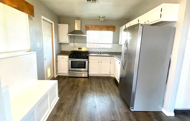 2 beds, 1 bath, $1,500