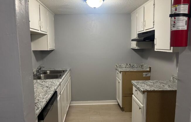 2 beds, 1 bath, 931 sqft, $850, Unit A3