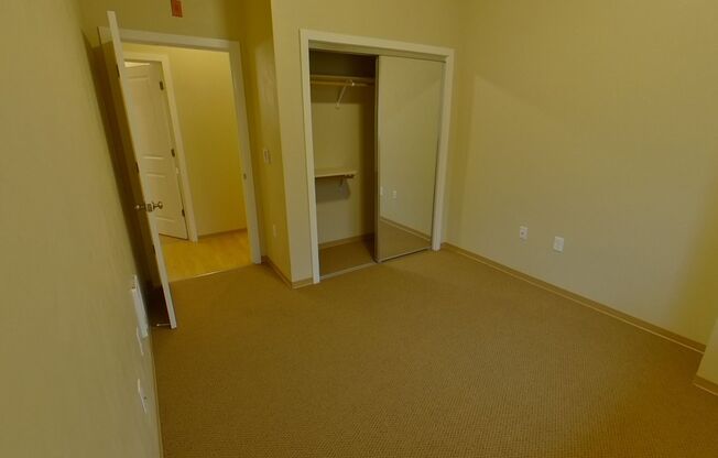 2 beds, 1 bath, 647 sqft, $1,750, Unit 407