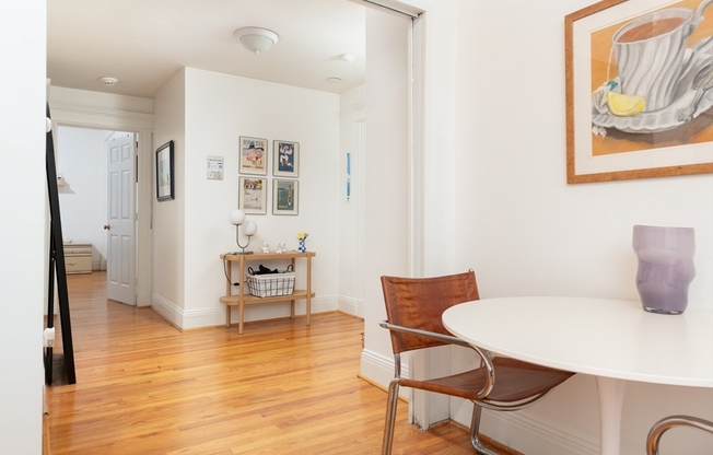 1 bed, 1 bath, 643 sqft, $2,800, Unit 206