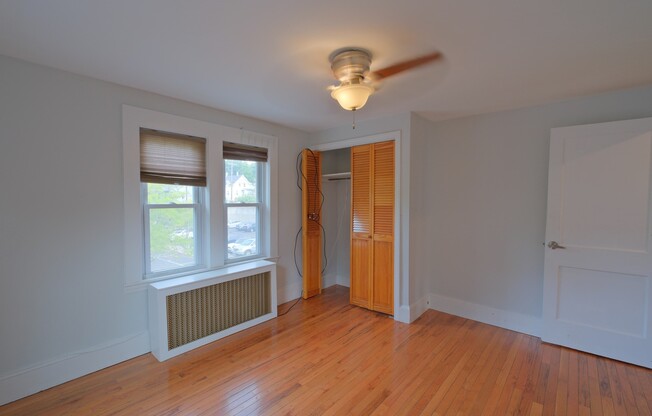 3 beds, 1.5 baths, 1,108 sqft, $2,600, Unit 2