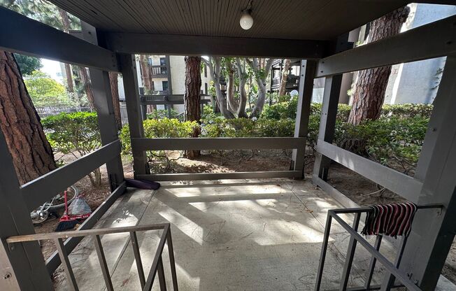 2 Bed, 2 Bath Condo in Cross Creek Village, Playa Del Rey