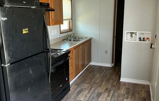 1 bedroom/1bathroom home in the Star Dust Manufactured Home Community.