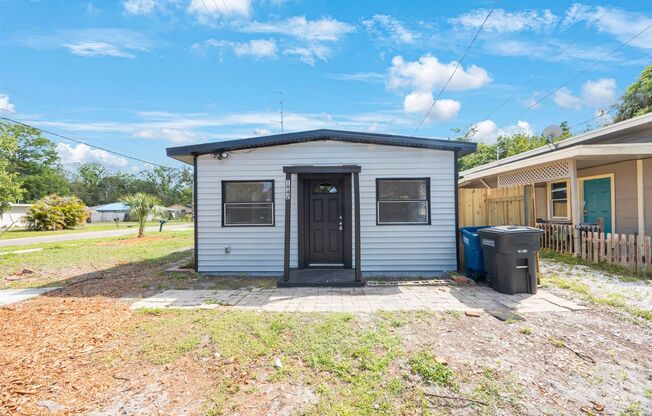 Cute 2bdrm/1bath House for rent ** Ready now ** Section 8 OK