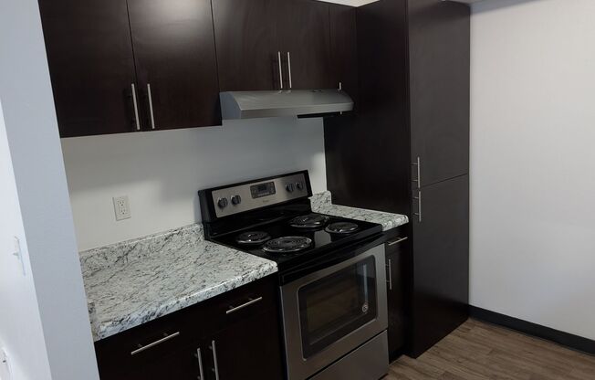 S0607 - Roseland Apartments