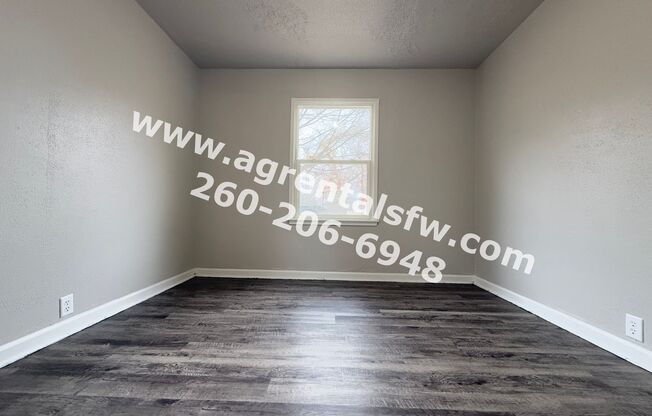 3 beds, 1 bath, $950