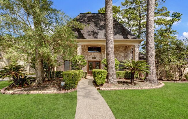 Stunning 4-Bedroom Home in Klein ISD with Backyard Retreat!