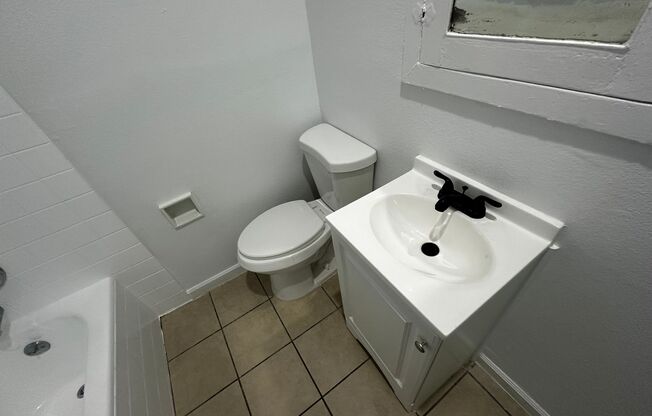 1 bed, 1 bath, 307 sqft, $1,495.83, Unit 16