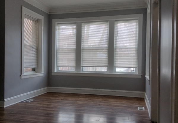 705 E 92 ST
