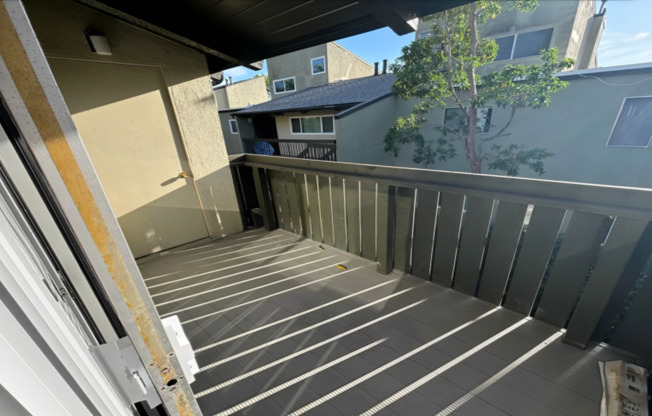 Spacious 2-Bed Condo in Gated Community! MOVE-IN SPECIAL!!