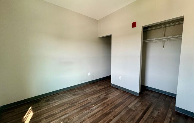 Studio, 1 bath, 420 sqft, $1,600, Unit 403