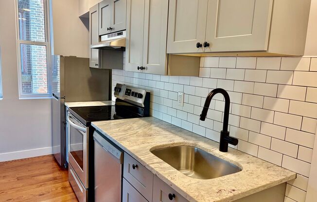 Studio, 1 bath, 525 sqft, $1,125, Unit #200