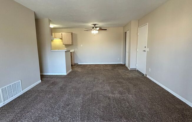 Quail Run Apts. (740 N. 18th Ave.)