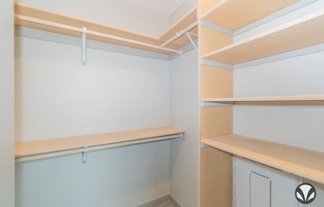 1 bed, 1 bath, 728 sqft, $1,295, Unit YH-1030