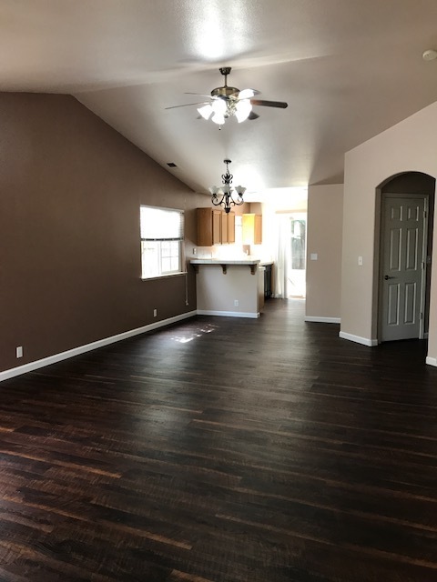 3 beds, 2 baths, $2,000