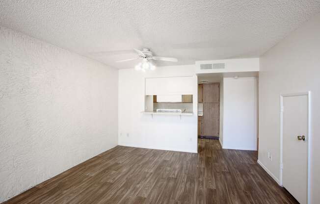 Townhome Dining Area at Townhomes on the Park in Phoenix Arizona